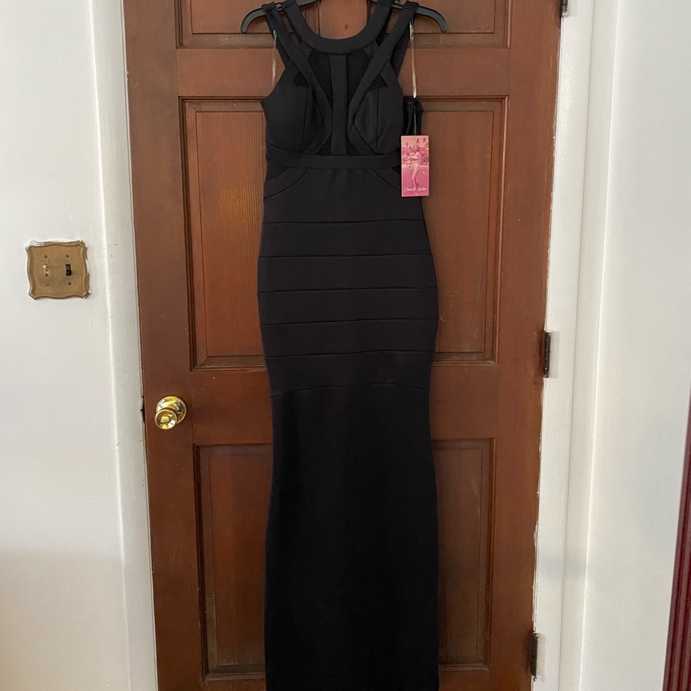 Emerald Sundae Junior’s Mermaid Black Formal/Prom Dress Size Large